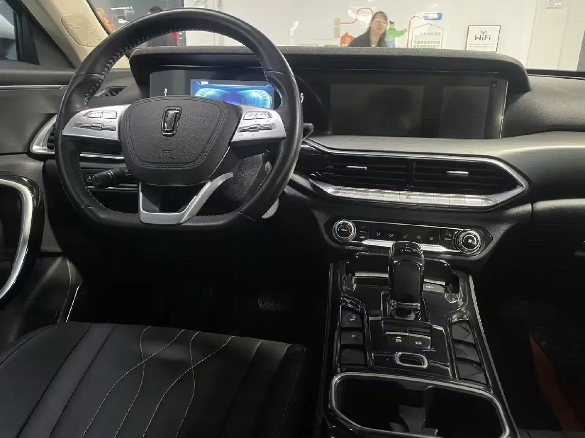 2021 Bestune T77 1.5T 169HP L4 7DCT,autocango,china used car exporter,china ev exporter,chinese used car exporter,chinese used ev exporter