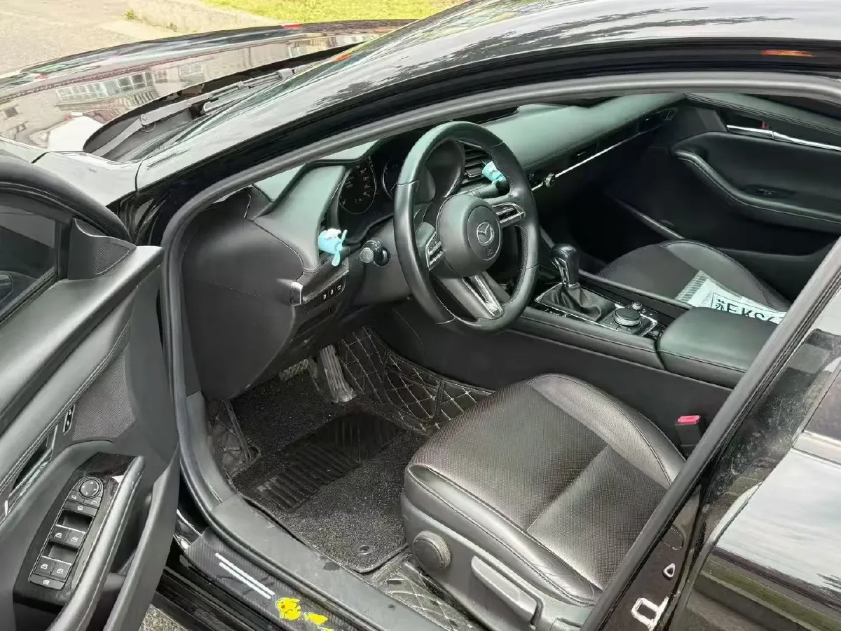 2021 Mazda 3 Axela 2.0L 158HP L4 6AT,autocango,china used car exporter,china ev exporter,chinese used car exporter,chinese used ev exporter