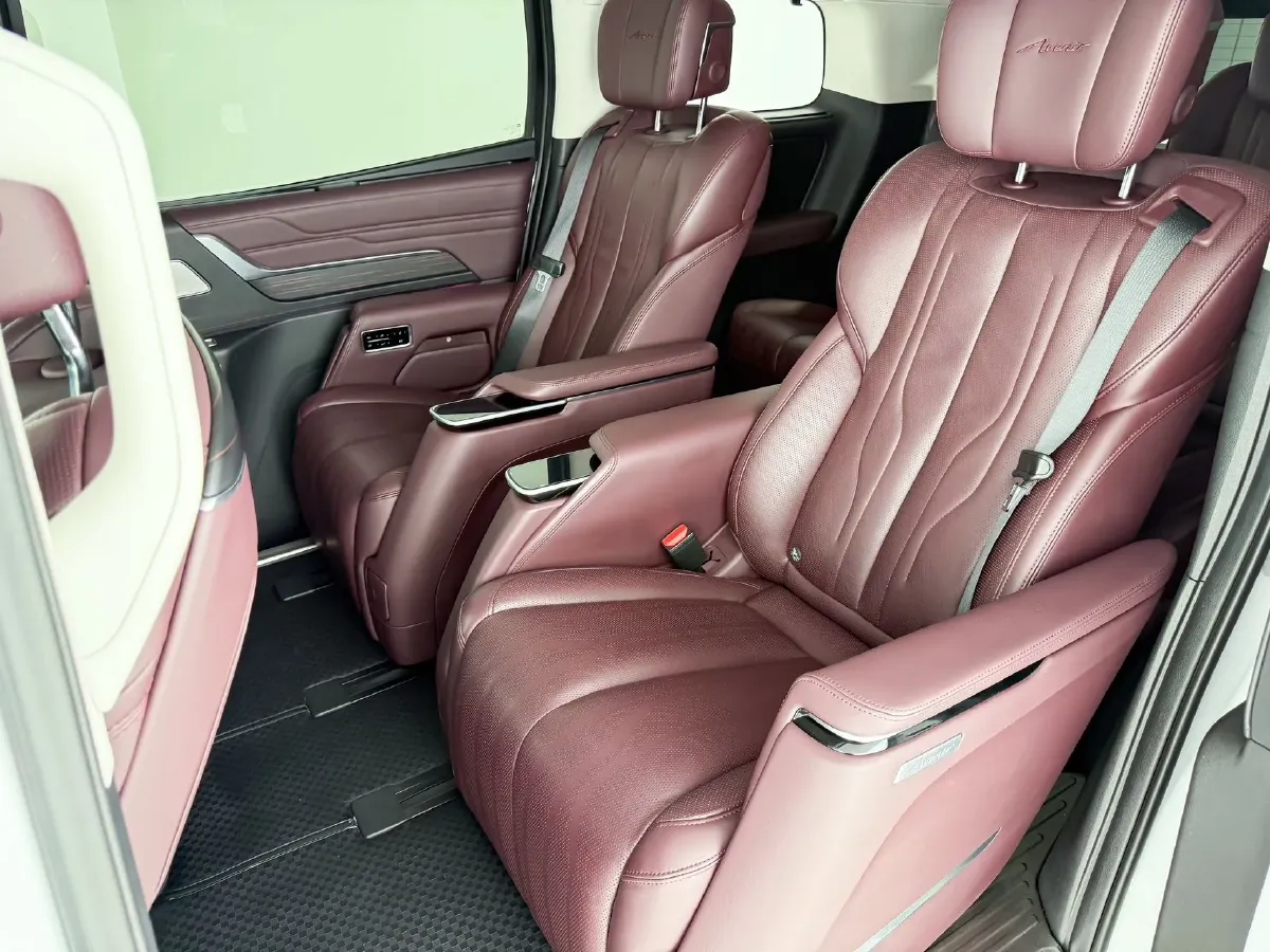 2023 Buick Century 2.0T 237HP L4 9AT,autocango,china used car exporter,china ev exporter,chinese used car exporter,chinese used ev exporter