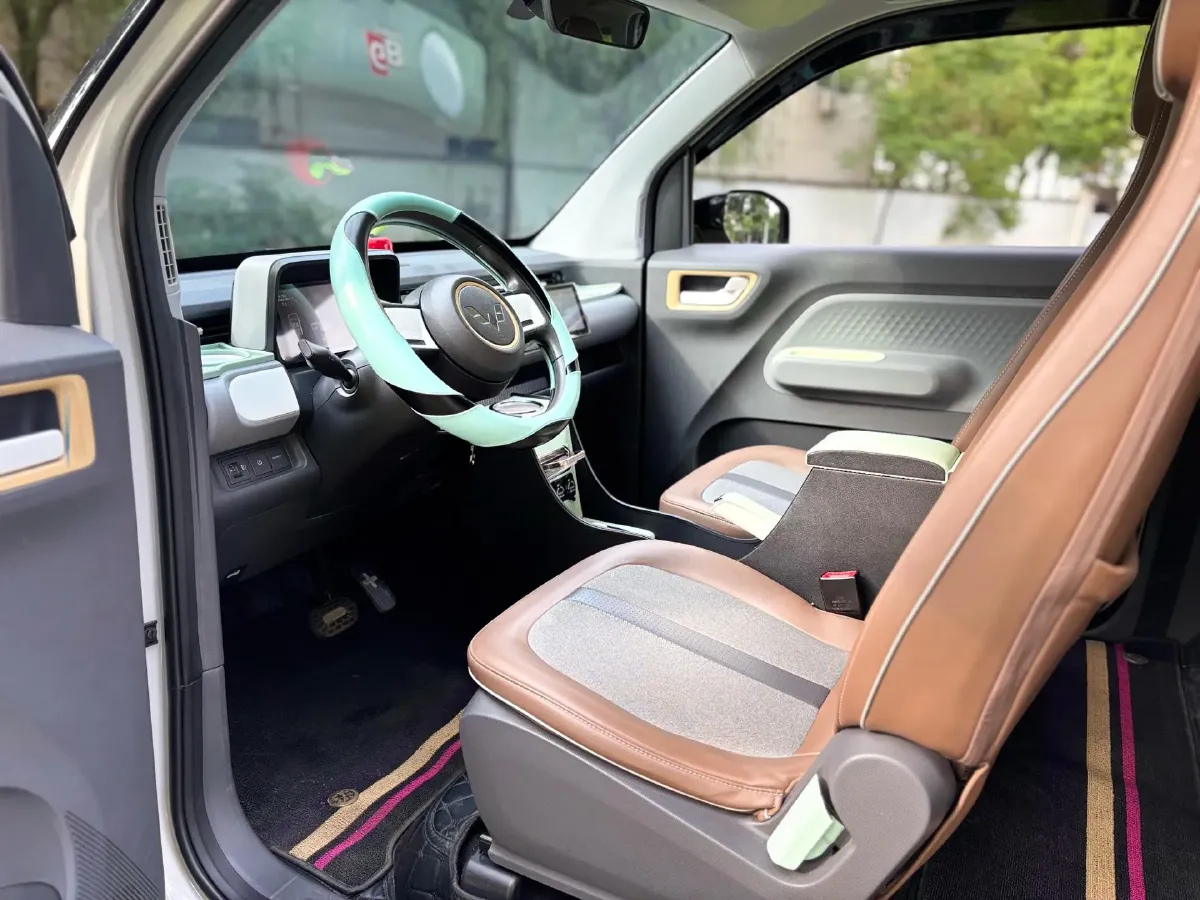 2022 WuLing HongGuang MINI EV BEV 17.3KWH,autocango,china used car exporter,china ev exporter,chinese used car exporter,chinese used ev exporter