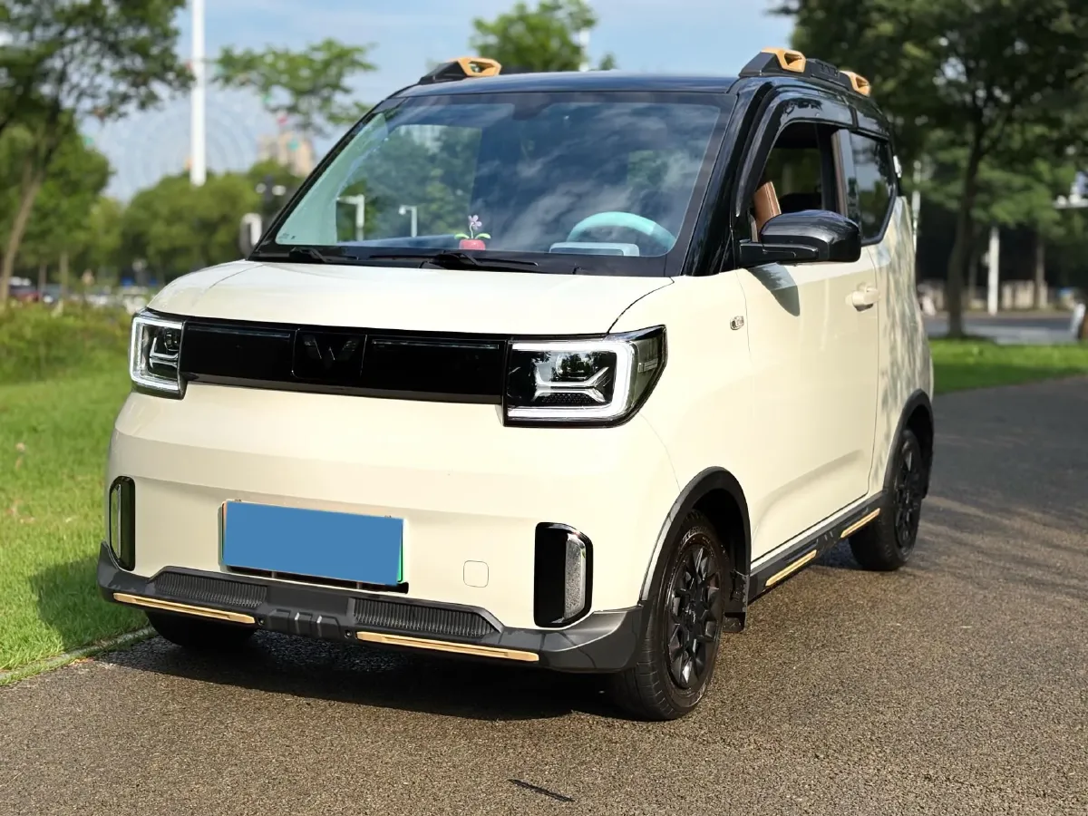 2022 WuLing HongGuang MINI EV BEV 17.3KWH,autocango,china used car exporter,china ev exporter,chinese used car exporter,chinese used ev exporter