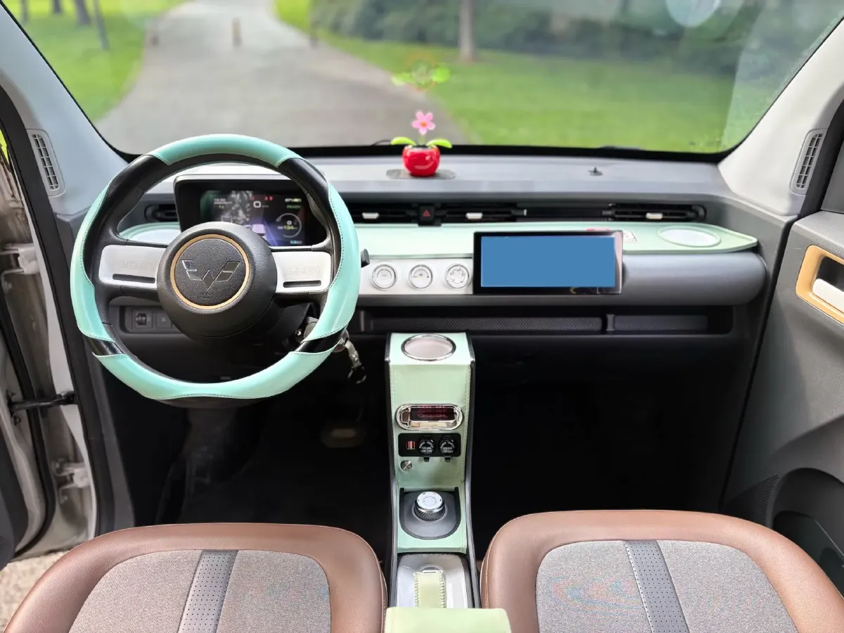 2022 WuLing HongGuang MINI EV BEV 17.3KWH,autocango,china used car exporter,china ev exporter,chinese used car exporter,chinese used ev exporter