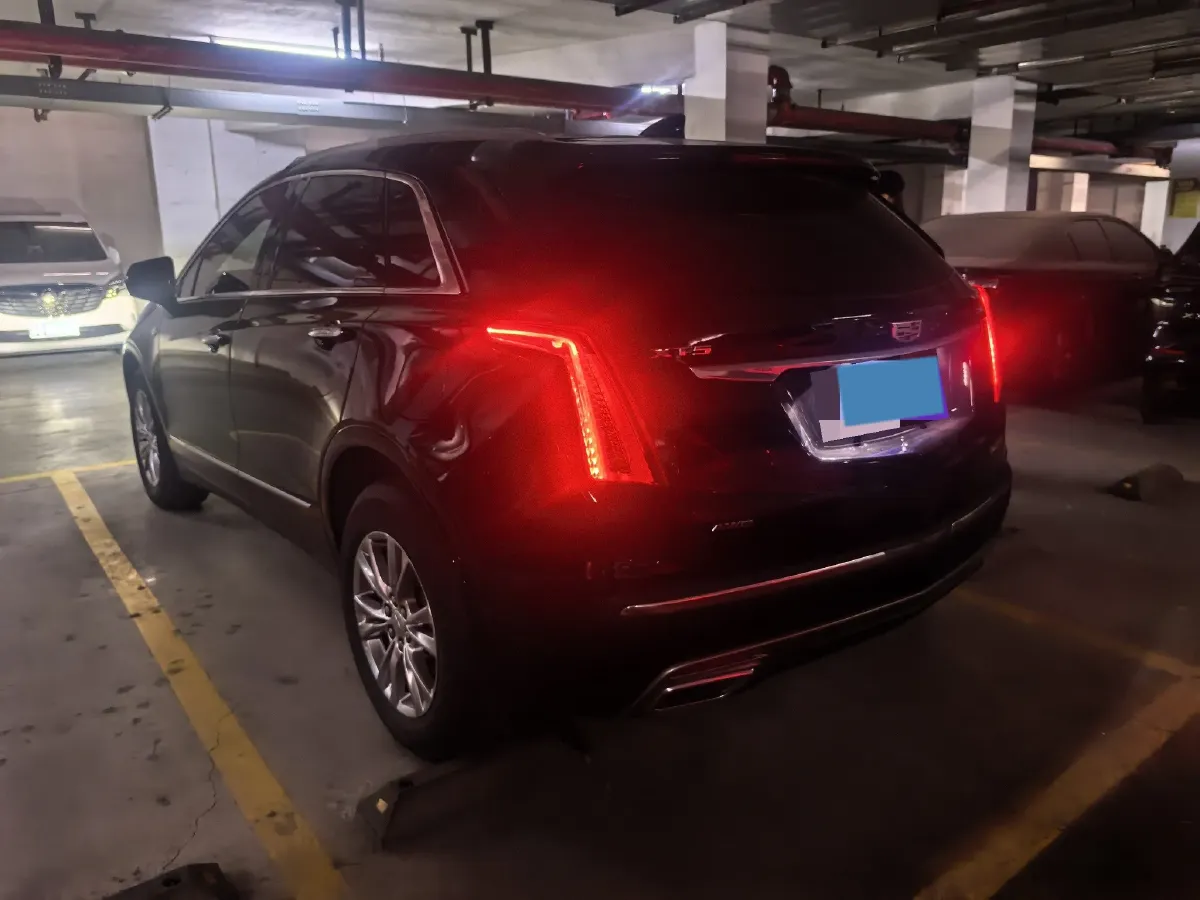 2021 Cadillac XT5 2.0T 237HP L4 9AT,autocango,china used car exporter,china ev exporter,chinese used car exporter,chinese used ev exporter