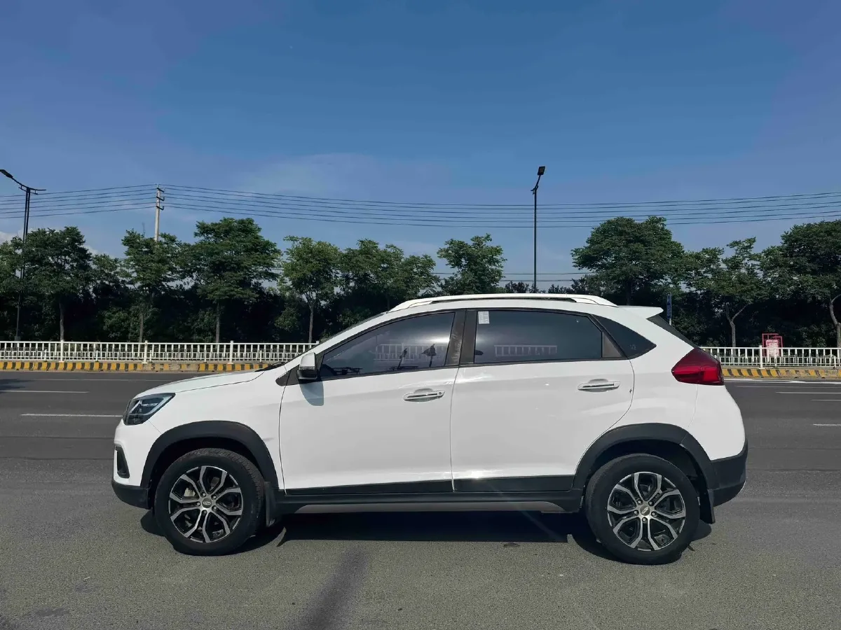 2018 Chery Tiggo 3x 1.5L 106HP L4 5MT,autocango,china used car exporter,china ev exporter,chinese used car exporter,chinese used ev exporter