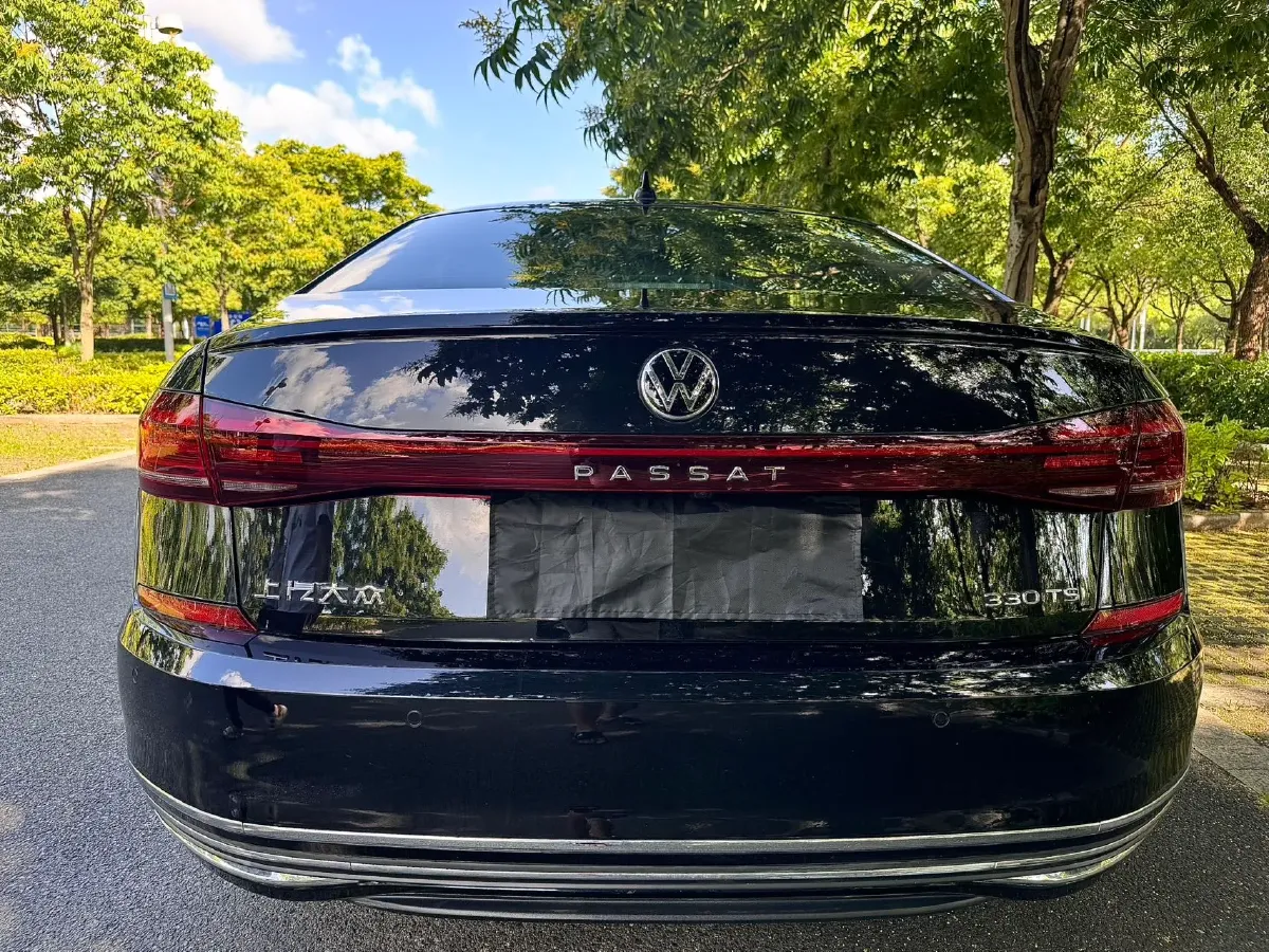 2021 Volkswagen Passat 2.0T 186HP L4 7DCT,autocango,china used car exporter,china ev exporter,chinese used car exporter,chinese used ev exporter