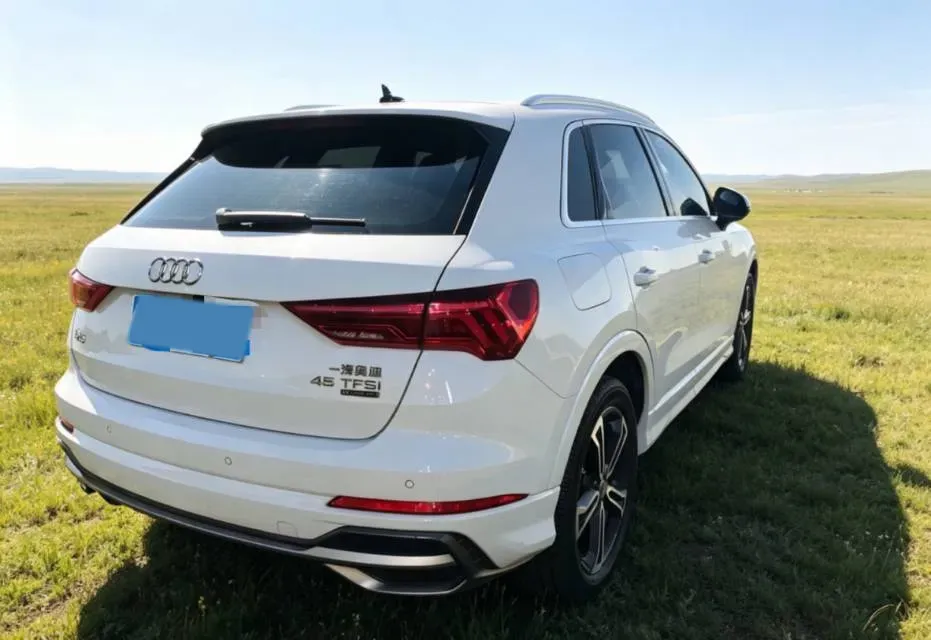 2020 Audi Q3 2.0T 220HP L4 7DCT,autocango,china used car exporter,china ev exporter,chinese used car exporter,chinese used ev exporter