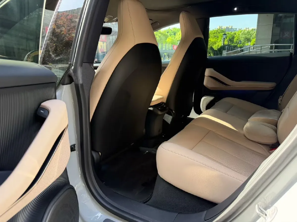 2022 JunTian HeiWuShi Youth 2.0T 203HP L4 6AT,autocango,china used car exporter,china ev exporter,chinese used car exporter,chinese used ev exporter