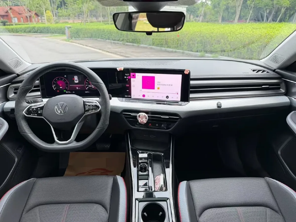2024 Volkswagen Lamando 1.4T 150HP L4 7DCT,autocango,china used car exporter,china ev exporter,chinese used car exporter,chinese used ev exporter