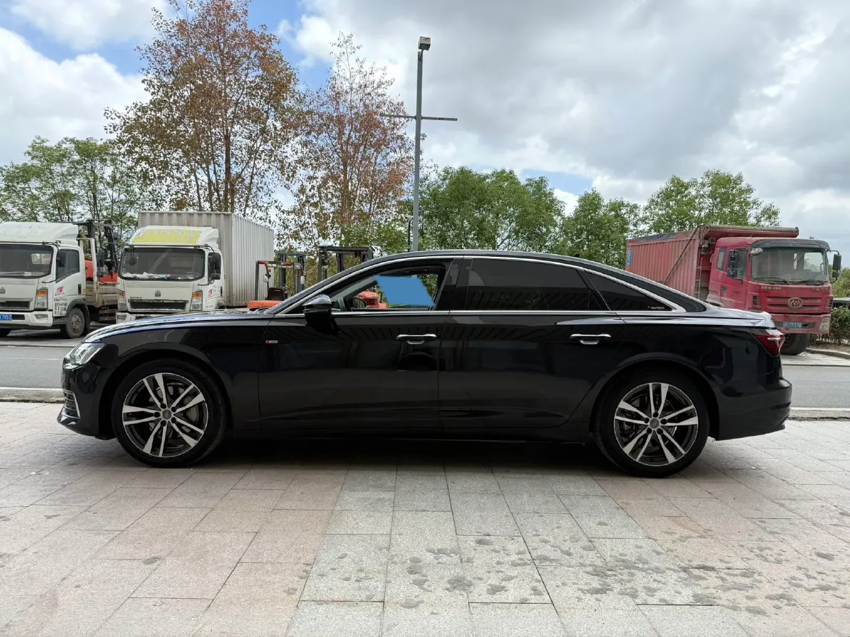 2020 Audi A6L 2.0T 190HP L4 7DCT,autocango,china used car exporter,china ev exporter,chinese used car exporter,chinese used ev exporter
