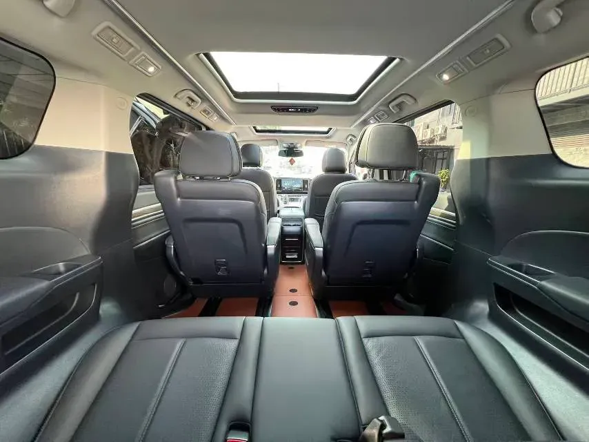 2021 GAC Trumpchi M8 2.0T 252HP L4 8AT,autocango,china used car exporter,china ev exporter,chinese used car exporter,chinese used ev exporter