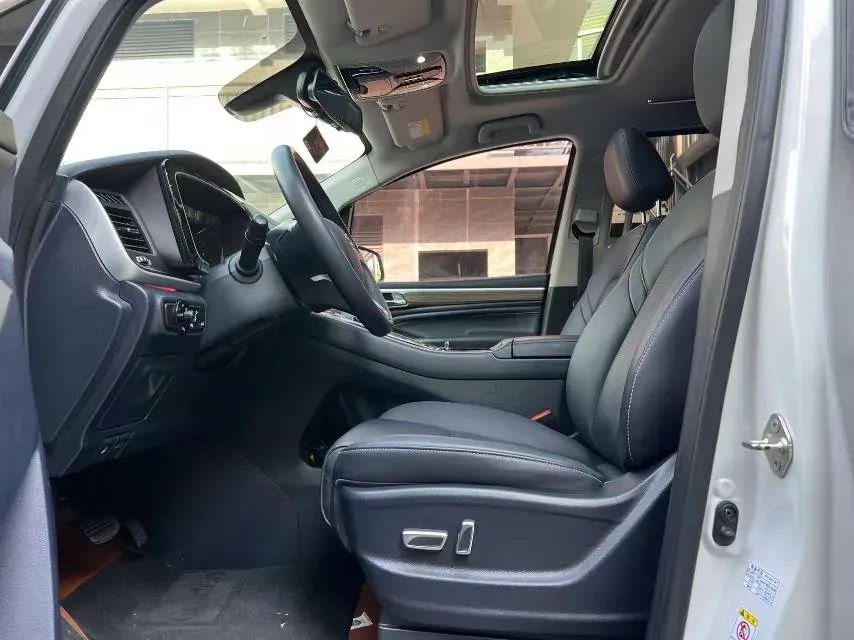 2021 GAC Trumpchi M8 2.0T 252HP L4 8AT,autocango,china used car exporter,china ev exporter,chinese used car exporter,chinese used ev exporter