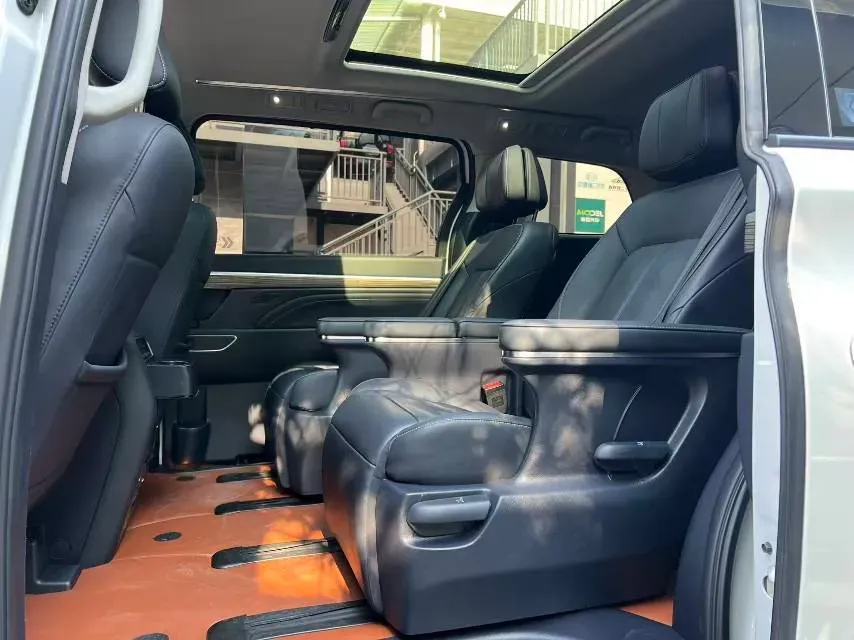 2021 GAC Trumpchi M8 2.0T 252HP L4 8AT,autocango,china used car exporter,china ev exporter,chinese used car exporter,chinese used ev exporter
