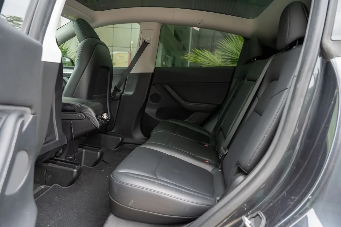 2024 Iveco OuSheng BEV 77.28KWH,autocango,china used car exporter,china ev exporter,chinese used car exporter,chinese used ev exporter