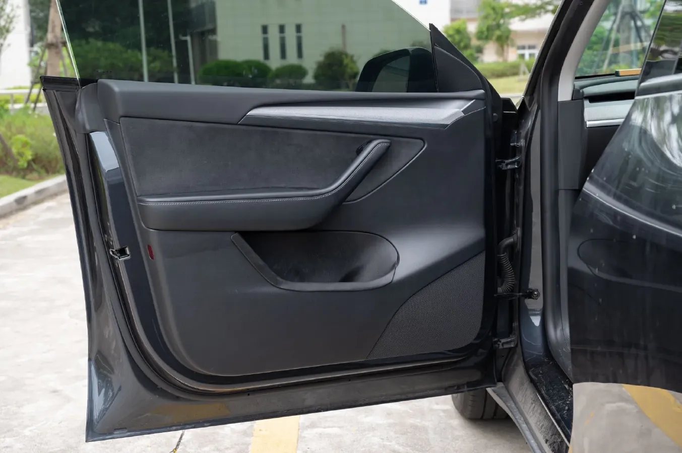 2024 Iveco OuSheng BEV 77.28KWH,autocango,china used car exporter,china ev exporter,chinese used car exporter,chinese used ev exporter