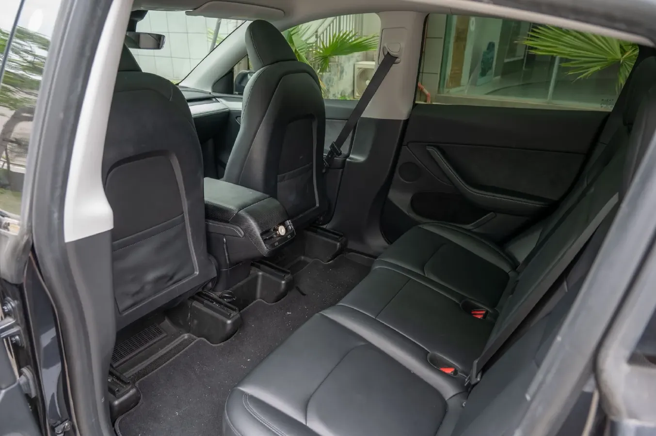 2024 Iveco OuSheng BEV 77.28KWH,autocango,china used car exporter,china ev exporter,chinese used car exporter,chinese used ev exporter