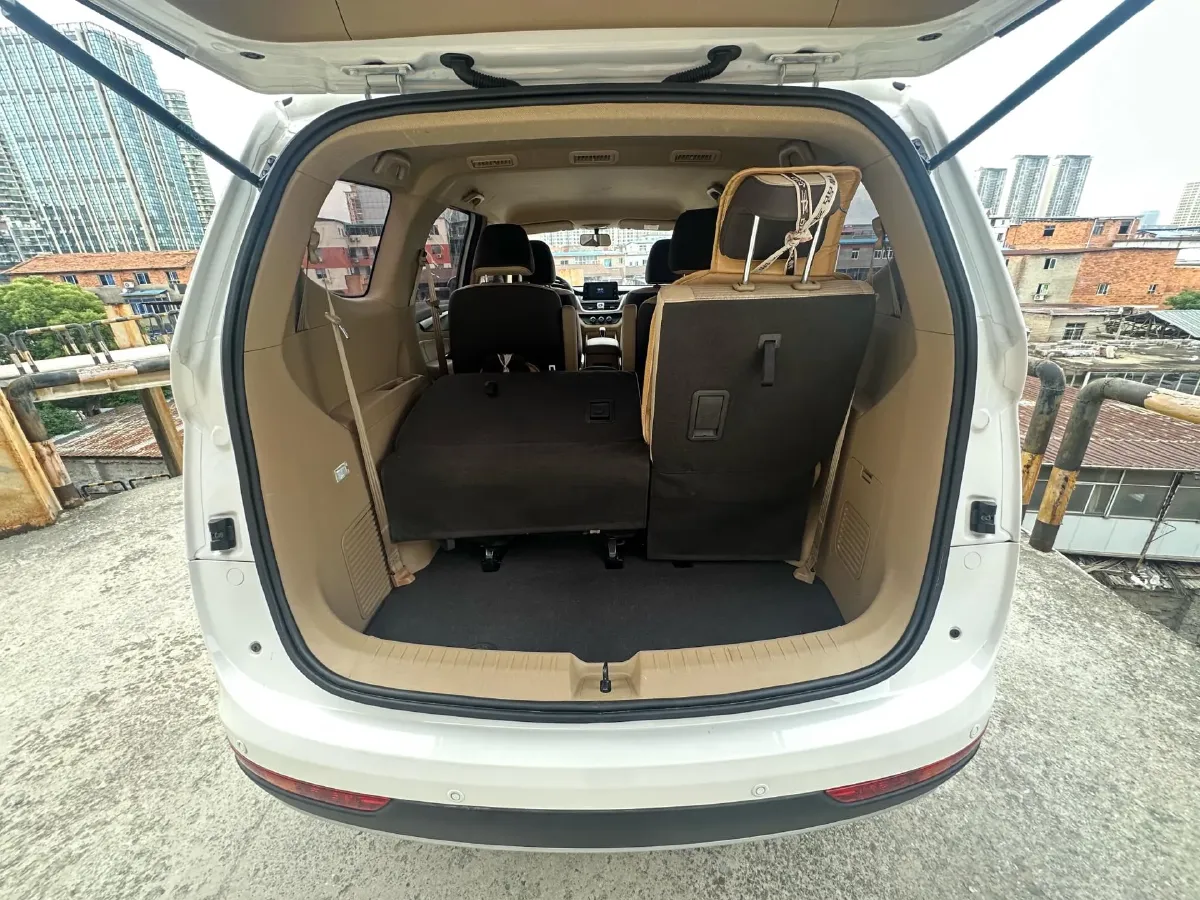 2017 BaoJun 730 1.5T 150HP L4 6MT,autocango,china used car exporter,china ev exporter,chinese used car exporter,chinese used ev exporter