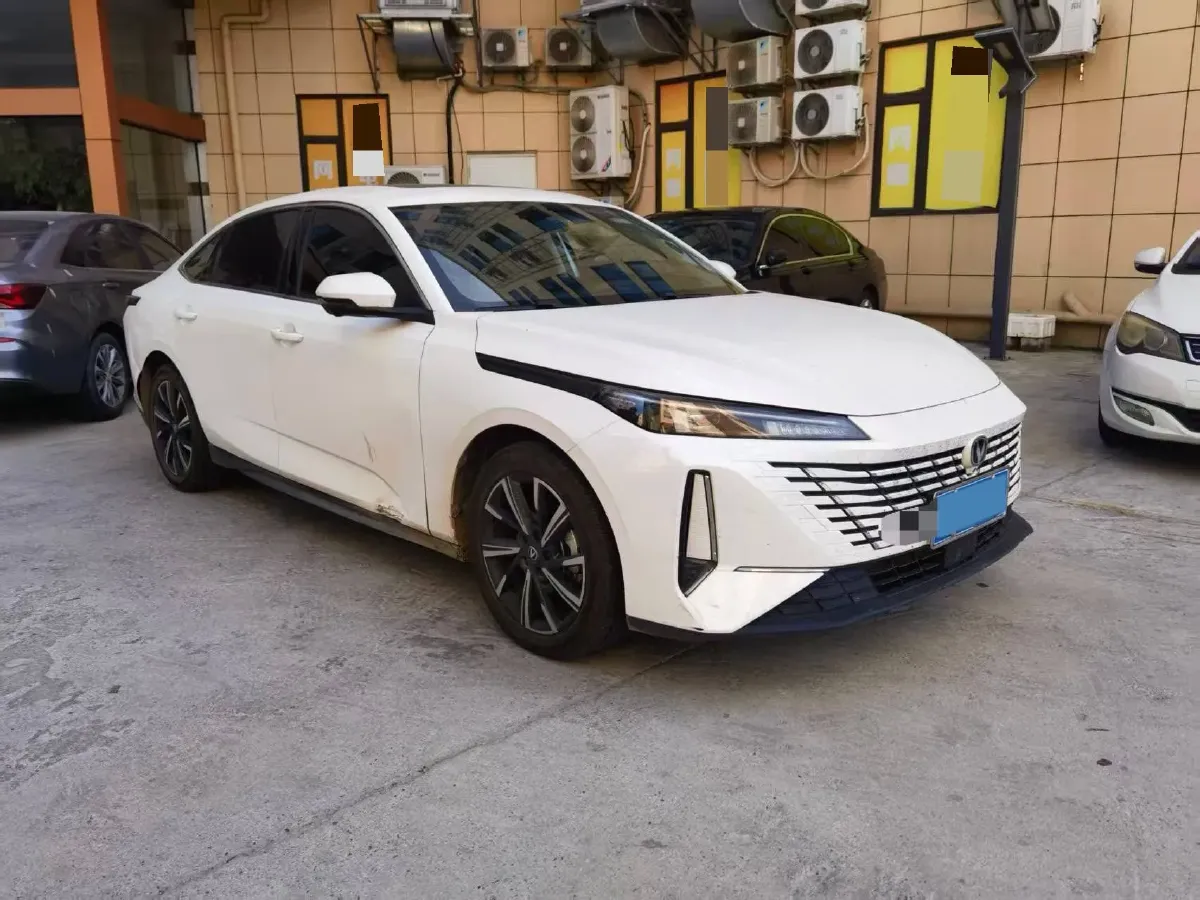 2025 ChangAn Eado 1.5T 192HP L4 7DCT,autocango,china used car exporter,china ev exporter,chinese used car exporter,chinese used ev exporter