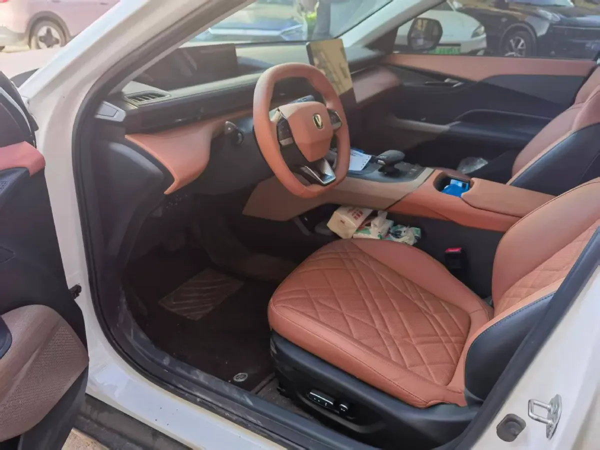 2025 ChangAn Eado 1.5T 192HP L4 7DCT,autocango,china used car exporter,china ev exporter,chinese used car exporter,chinese used ev exporter