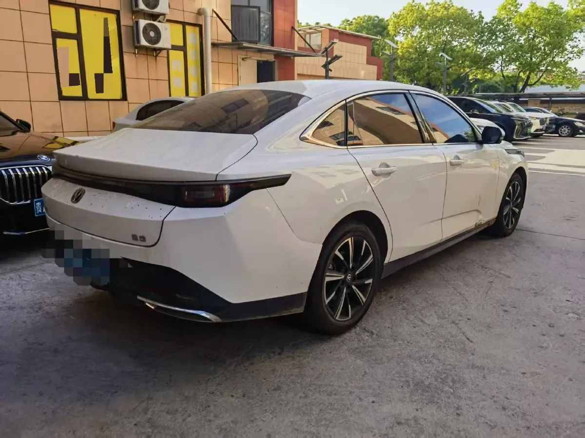 2025 ChangAn Eado 1.5T 192HP L4 7DCT,autocango,china used car exporter,china ev exporter,chinese used car exporter,chinese used ev exporter