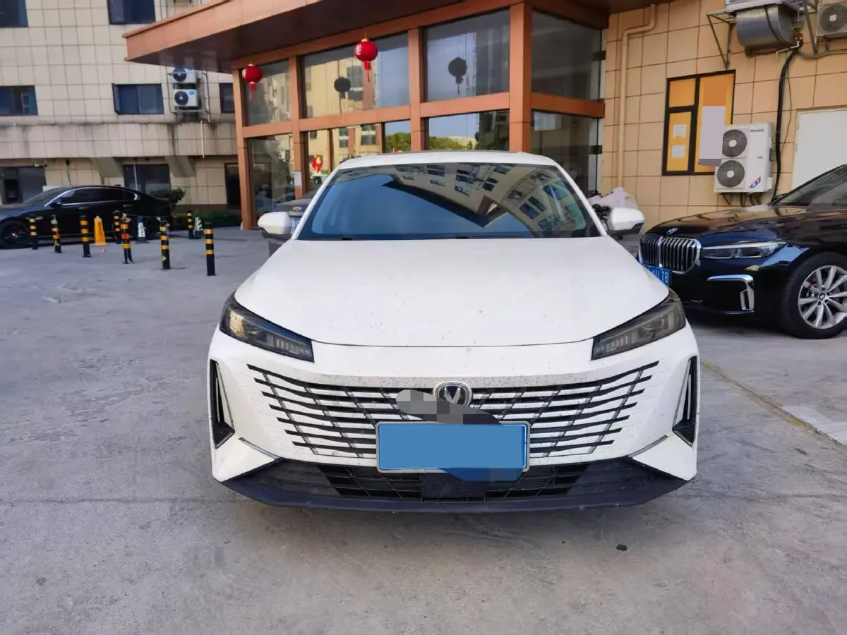2025 ChangAn Eado 1.5T 192HP L4 7DCT,autocango,china used car exporter,china ev exporter,chinese used car exporter,chinese used ev exporter