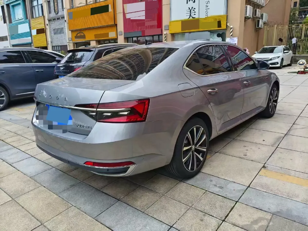 2024 Skoda Superb 1.4T 150HP L4 7DCT,autocango,china used car exporter,china ev exporter,chinese used car exporter,chinese used ev exporter