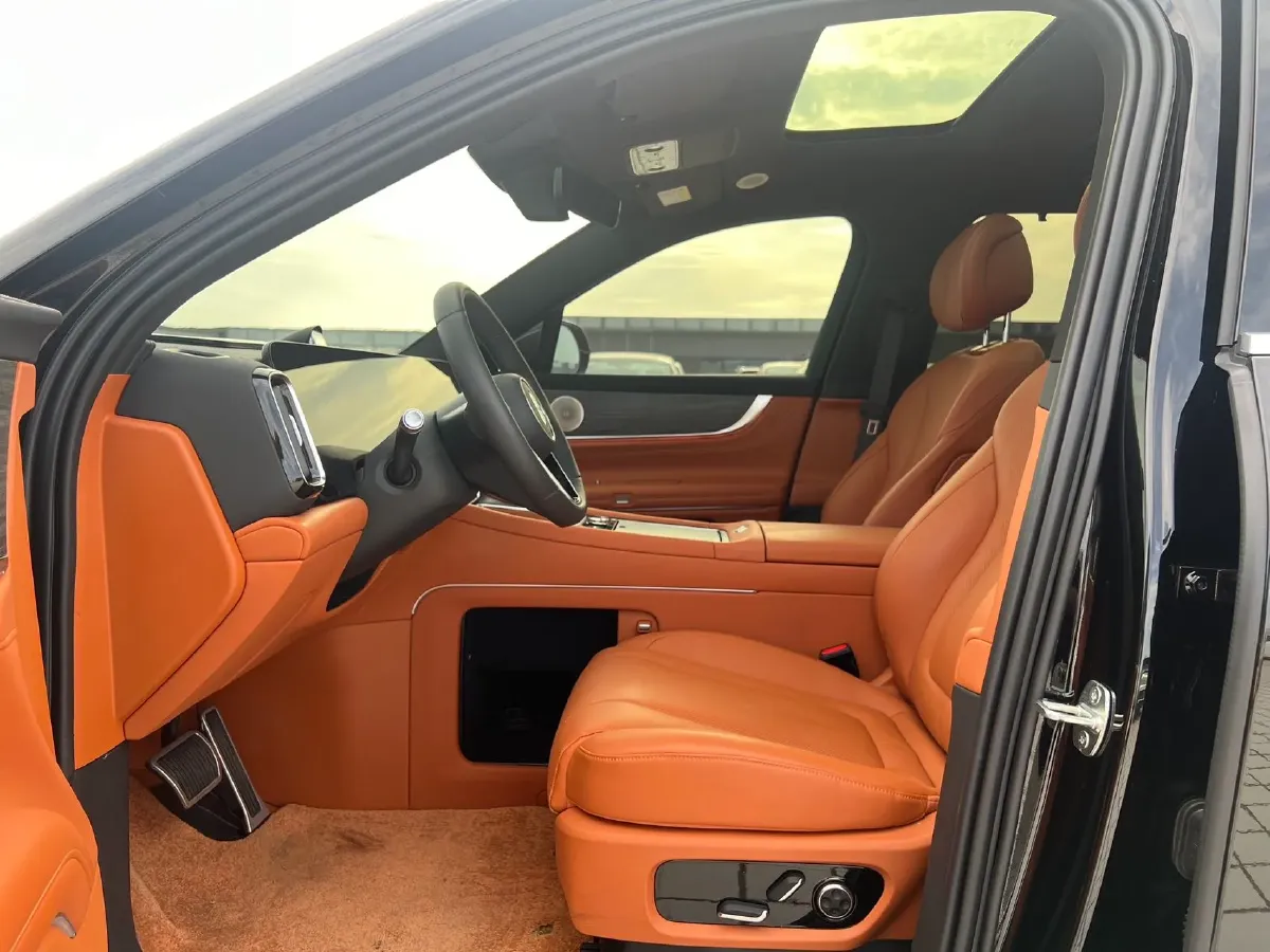 2024 AITO AITO M9 1.5T 152HP L4 REEV 42KWH,autocango,china used car exporter,china ev exporter,chinese used car exporter,chinese used ev exporter