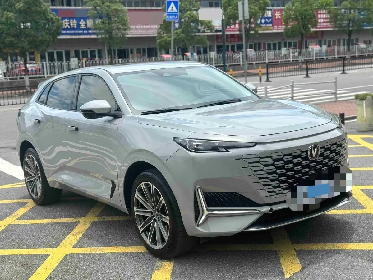 2021 ChangAn UNI-K 2.0T 233HP L4 8AT,autocango,china used car exporter,china ev exporter,chinese used car exporter,chinese used ev exporter