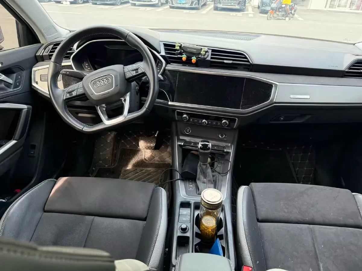 2022 Audi Q3 1.4T 150HP L4 7DCT,autocango,china used car exporter,china ev exporter,chinese used car exporter,chinese used ev exporter