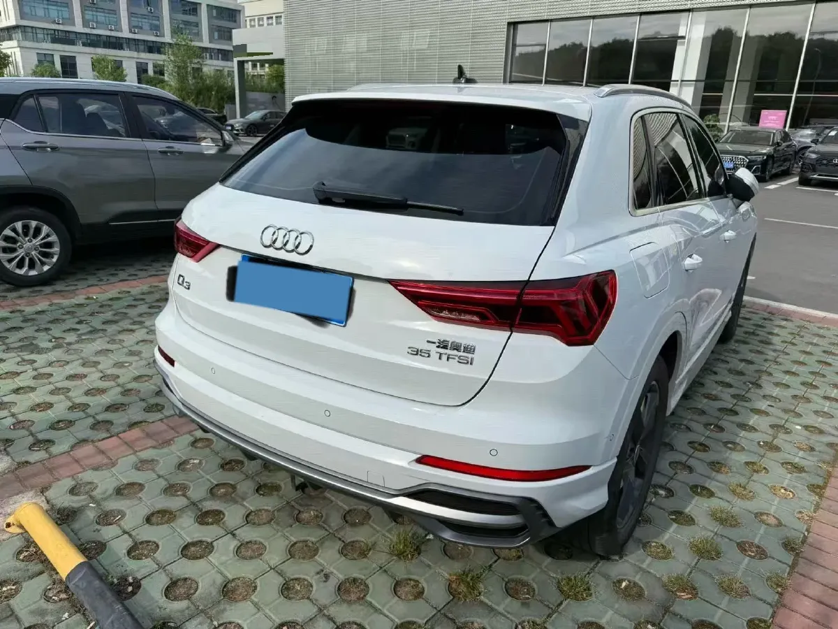 2022 Audi Q3 1.4T 150HP L4 7DCT,autocango,china used car exporter,china ev exporter,chinese used car exporter,chinese used ev exporter