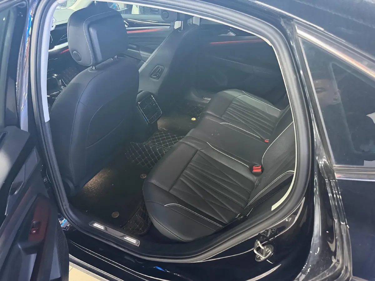 2023 Volkswagen Passat 2.0T 186HP L4 7DCT,autocango,china used car exporter,china ev exporter,chinese used car exporter,chinese used ev exporter