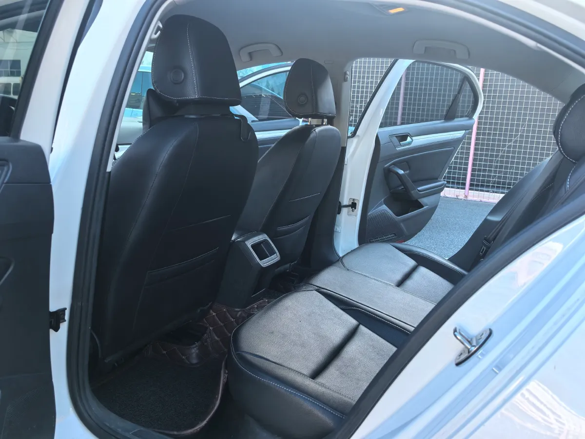 2017 Volkswagen Lamando 1.4T 131HP L4 7DCT,autocango,china used car exporter,china ev exporter,chinese used car exporter,chinese used ev exporter