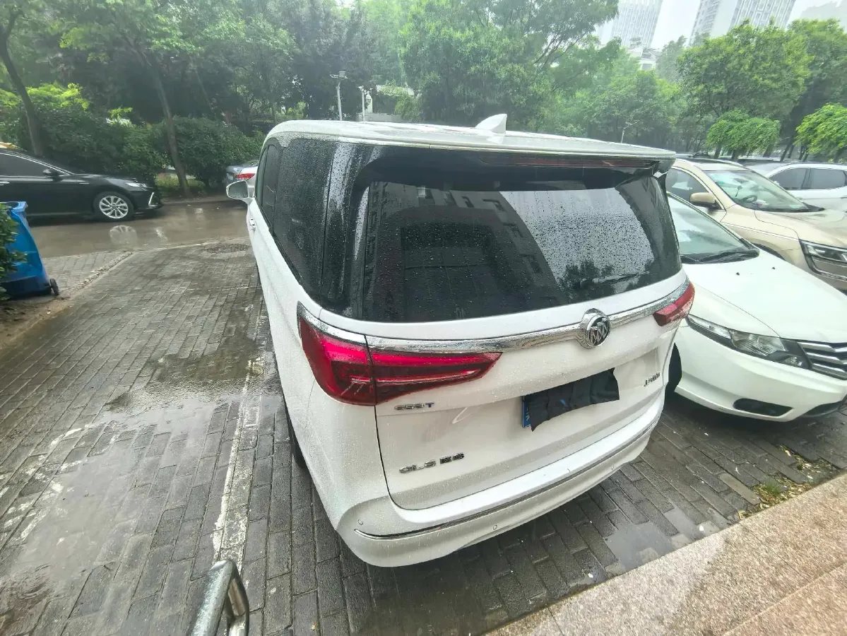 2022 Buick GL8 2.0T 237HP L4 9AT,autocango,china used car exporter,china ev exporter,chinese used car exporter,chinese used ev exporter