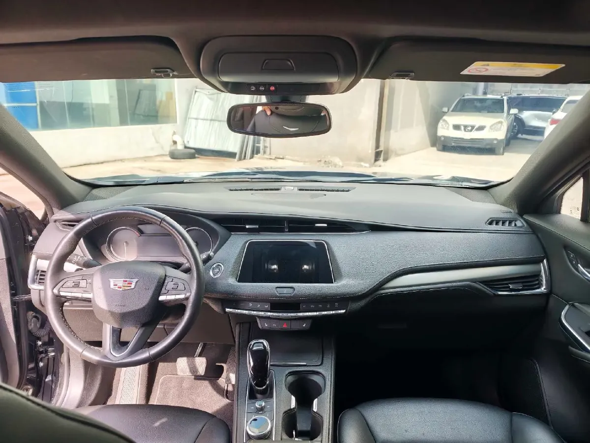 2021 Cadillac XT4 2.0T 237HP L4 9AT,autocango,china used car exporter,china ev exporter,chinese used car exporter,chinese used ev exporter