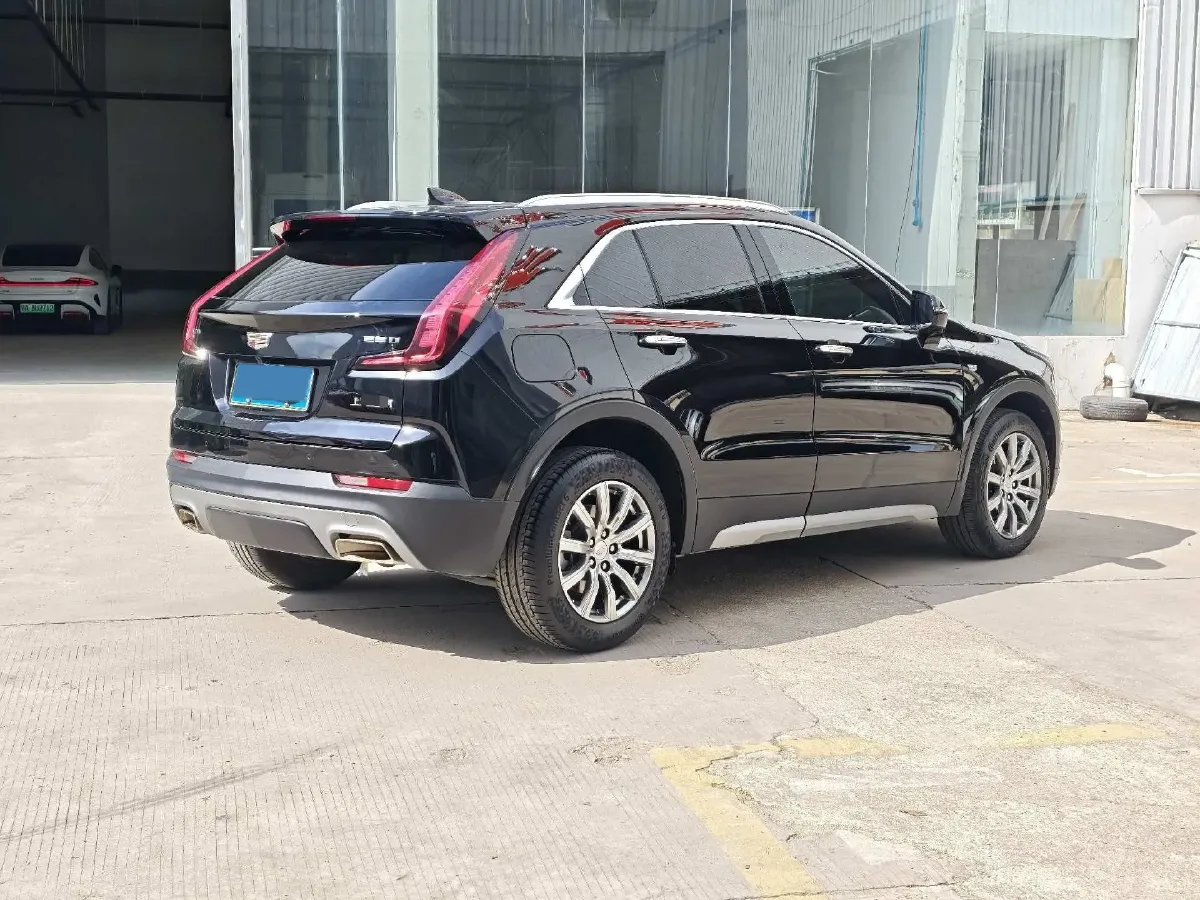 2021 Cadillac XT4 2.0T 237HP L4 9AT,autocango,china used car exporter,china ev exporter,chinese used car exporter,chinese used ev exporter