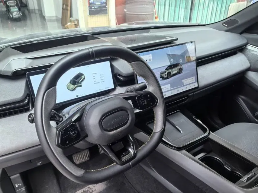 2023 LYNK&CO 08 EM-P 1.5T 163HP L4 3DHT PHEV 21.2KWH,autocango,china used car exporter,china ev exporter,chinese used car exporter,chinese used ev exporter