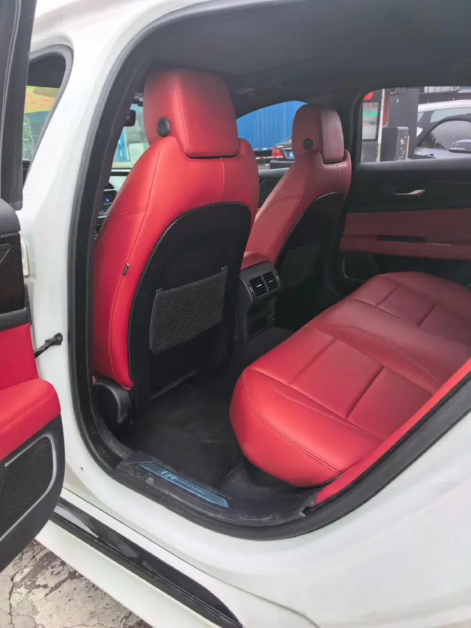 2021 Jaguar XEL 2.0T 250HP L4 8AT,autocango,china used car exporter,china ev exporter,chinese used car exporter,chinese used ev exporter