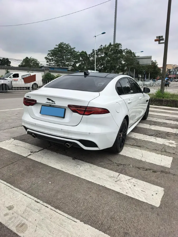 2021 Jaguar XEL 2.0T 250HP L4 8AT,autocango,china used car exporter,china ev exporter,chinese used car exporter,chinese used ev exporter