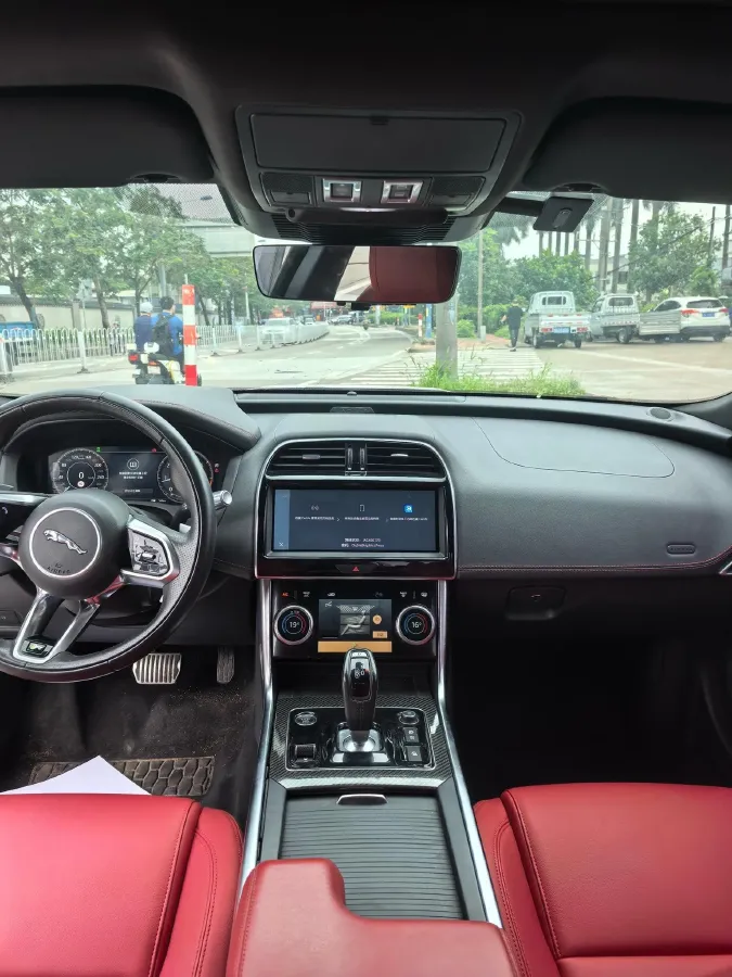 2021 Jaguar XEL 2.0T 250HP L4 8AT,autocango,china used car exporter,china ev exporter,chinese used car exporter,chinese used ev exporter