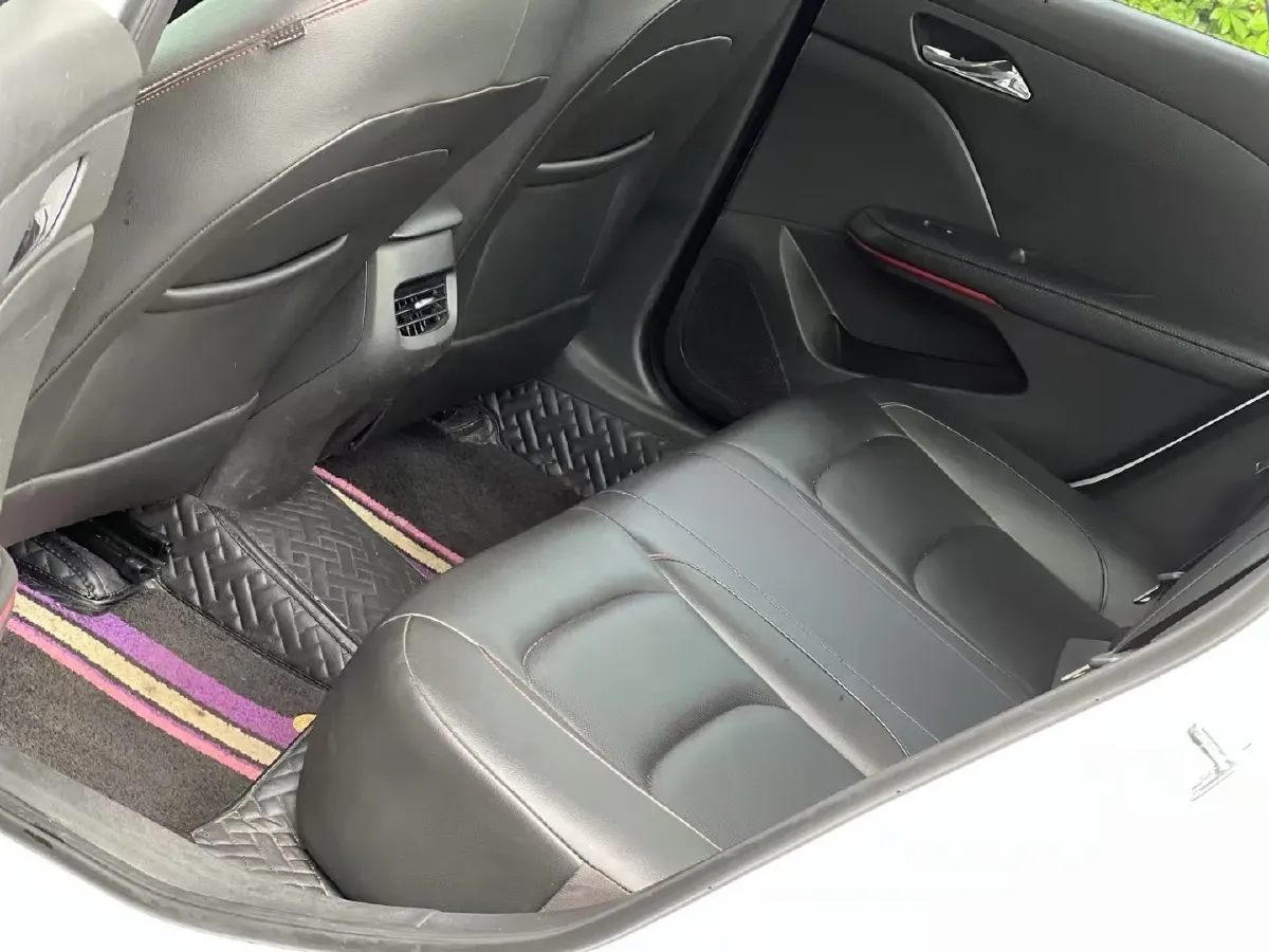2019 Chevrolet Monza 1.3T 163HP L3 6AT,autocango,china used car exporter,china ev exporter,chinese used car exporter,chinese used ev exporter