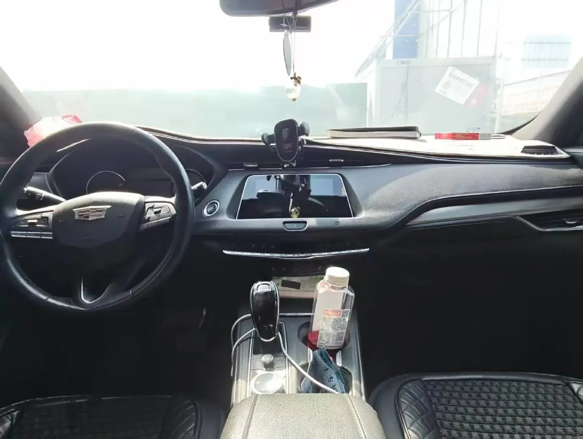 2021 Cadillac XT4 2.0T 237HP L4 9AT,autocango,china used car exporter,china ev exporter,chinese used car exporter,chinese used ev exporter