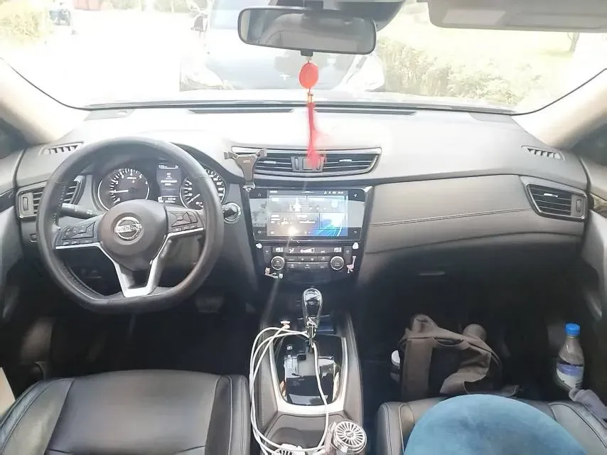 2020 Nissan X-Trail 2.0L 154HP L4 CVT,autocango,china used car exporter,china ev exporter,chinese used car exporter,chinese used ev exporter