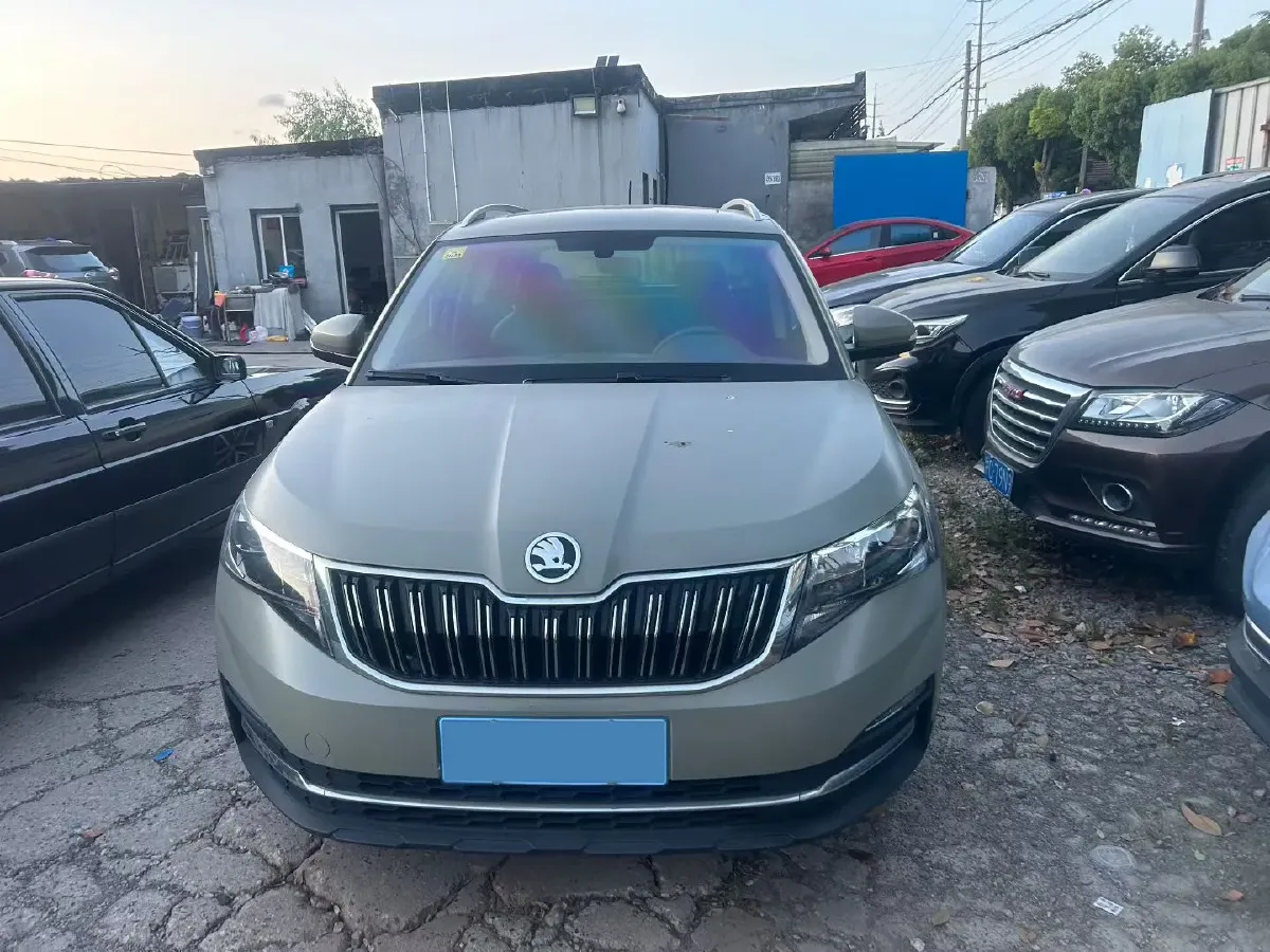 2020 Skoda Kamiq 1.5L 112HP L4 6AT,autocango,china used car exporter,china ev exporter,chinese used car exporter,chinese used ev exporter