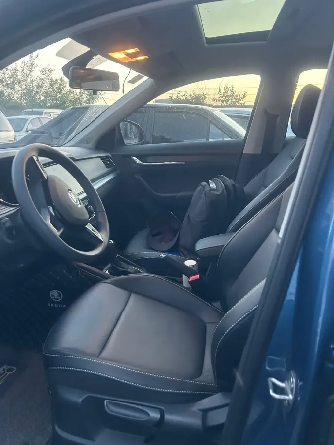 2020 Skoda Kamiq 1.5L 112HP L4 6AT,autocango,china used car exporter,china ev exporter,chinese used car exporter,chinese used ev exporter