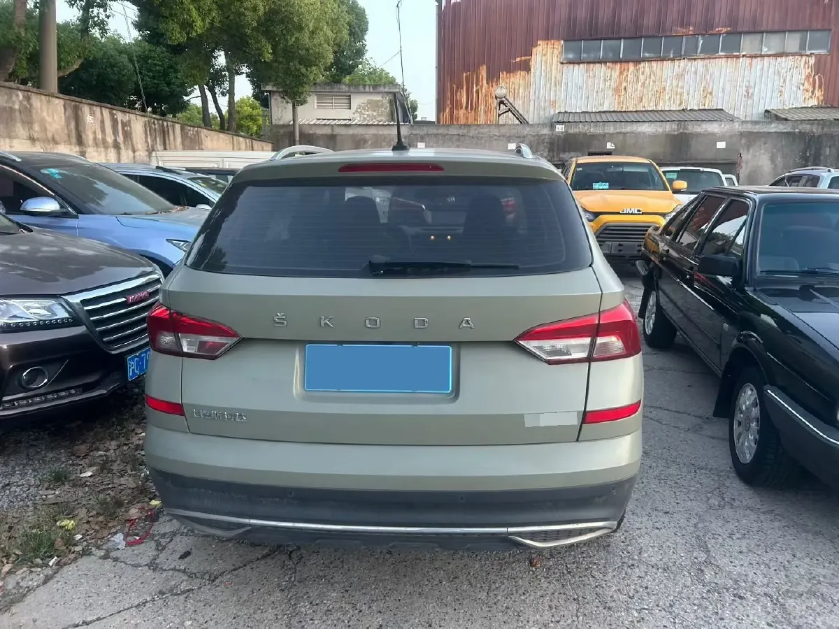 2020 Skoda Kamiq 1.5L 112HP L4 6AT,autocango,china used car exporter,china ev exporter,chinese used car exporter,chinese used ev exporter