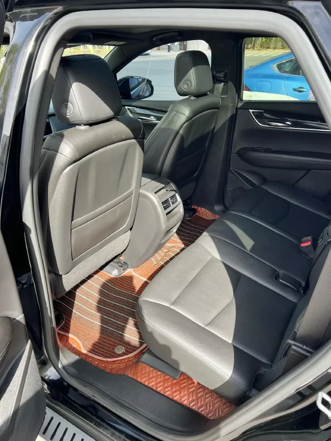 2021 Cadillac XT5 2.0T 237HP L4 9AT,autocango,china used car exporter,china ev exporter,chinese used car exporter,chinese used ev exporter
