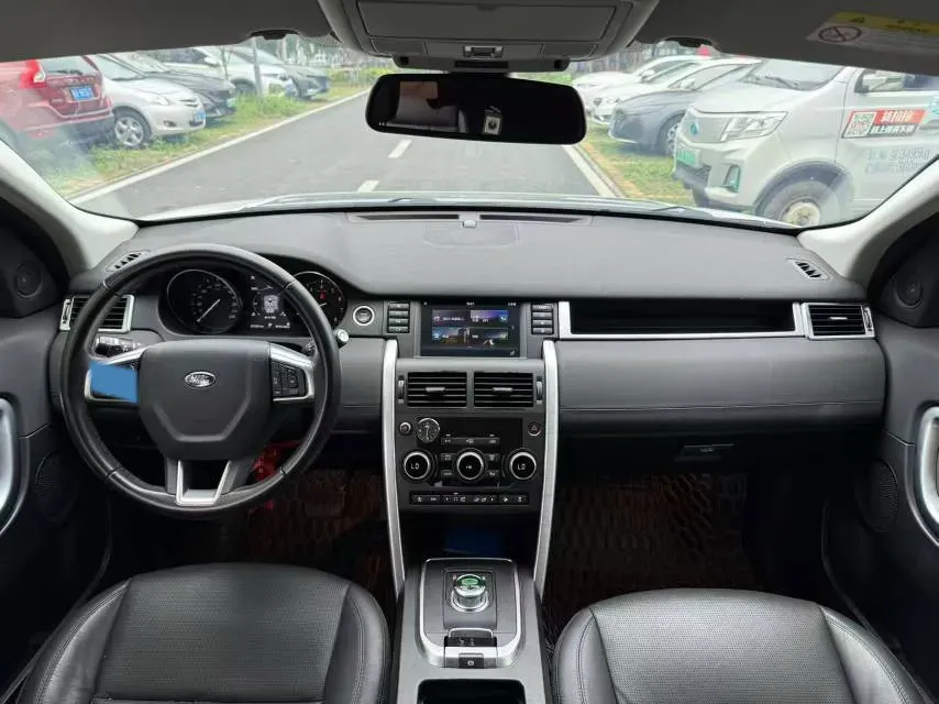 2019 Land Rover Discovery Sport 2.0T 241HP L4 9AT,autocango,china used car exporter,china ev exporter,chinese used car exporter,chinese used ev exporter