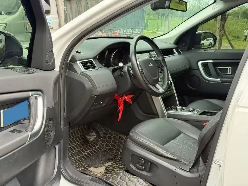 2019 Land Rover Discovery Sport 2.0T 241HP L4 9AT,autocango,china used car exporter,china ev exporter,chinese used car exporter,chinese used ev exporter