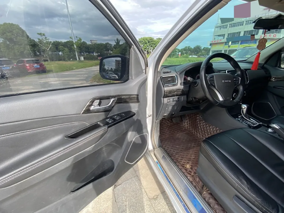 2020 Isuzu LingTuo 2.5T 150HP L4 6AT,autocango,china used car exporter,china ev exporter,chinese used car exporter,chinese used ev exporter
