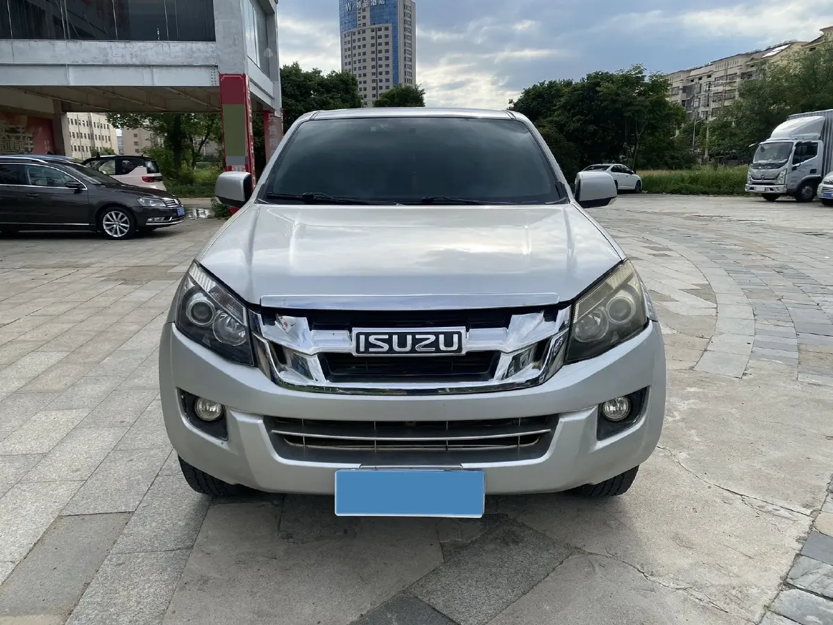 2020 Isuzu LingTuo 2.5T 150HP L4 6AT,autocango,china used car exporter,china ev exporter,chinese used car exporter,chinese used ev exporter
