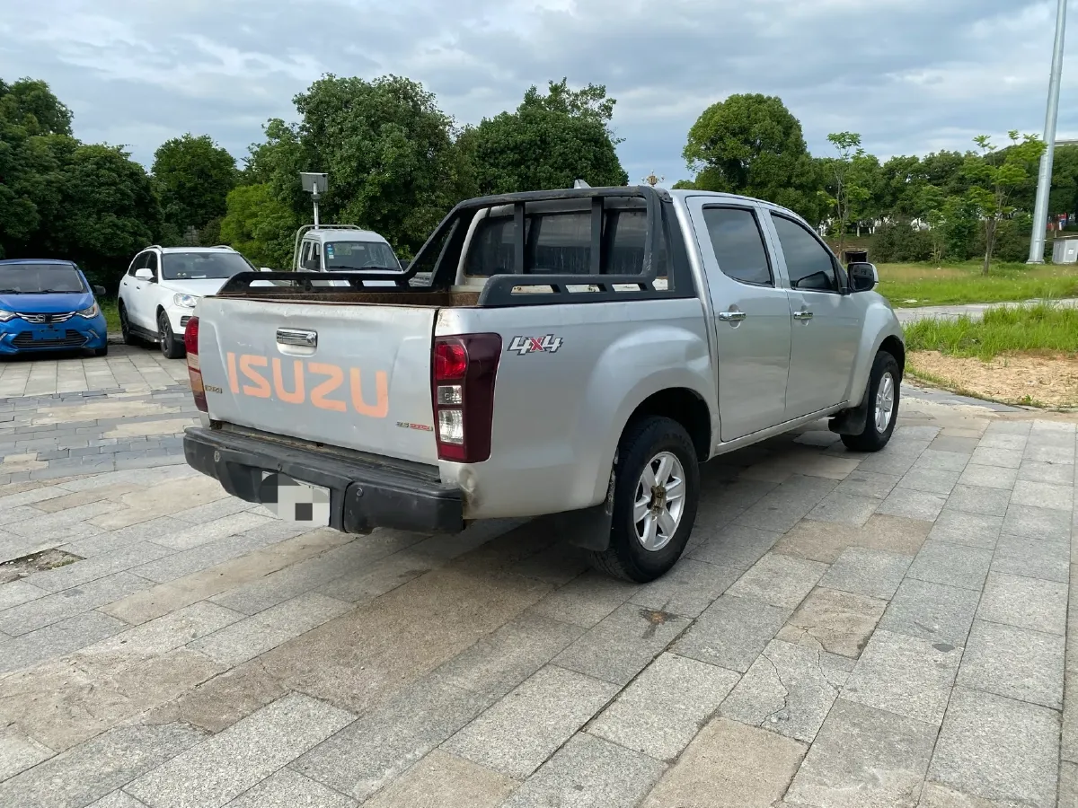 2020 Isuzu LingTuo 2.5T 150HP L4 6AT,autocango,china used car exporter,china ev exporter,chinese used car exporter,chinese used ev exporter